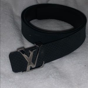 Louis v belt
